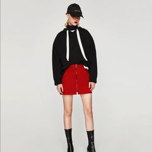 FAUX SUEDE MINI SKIRT  red